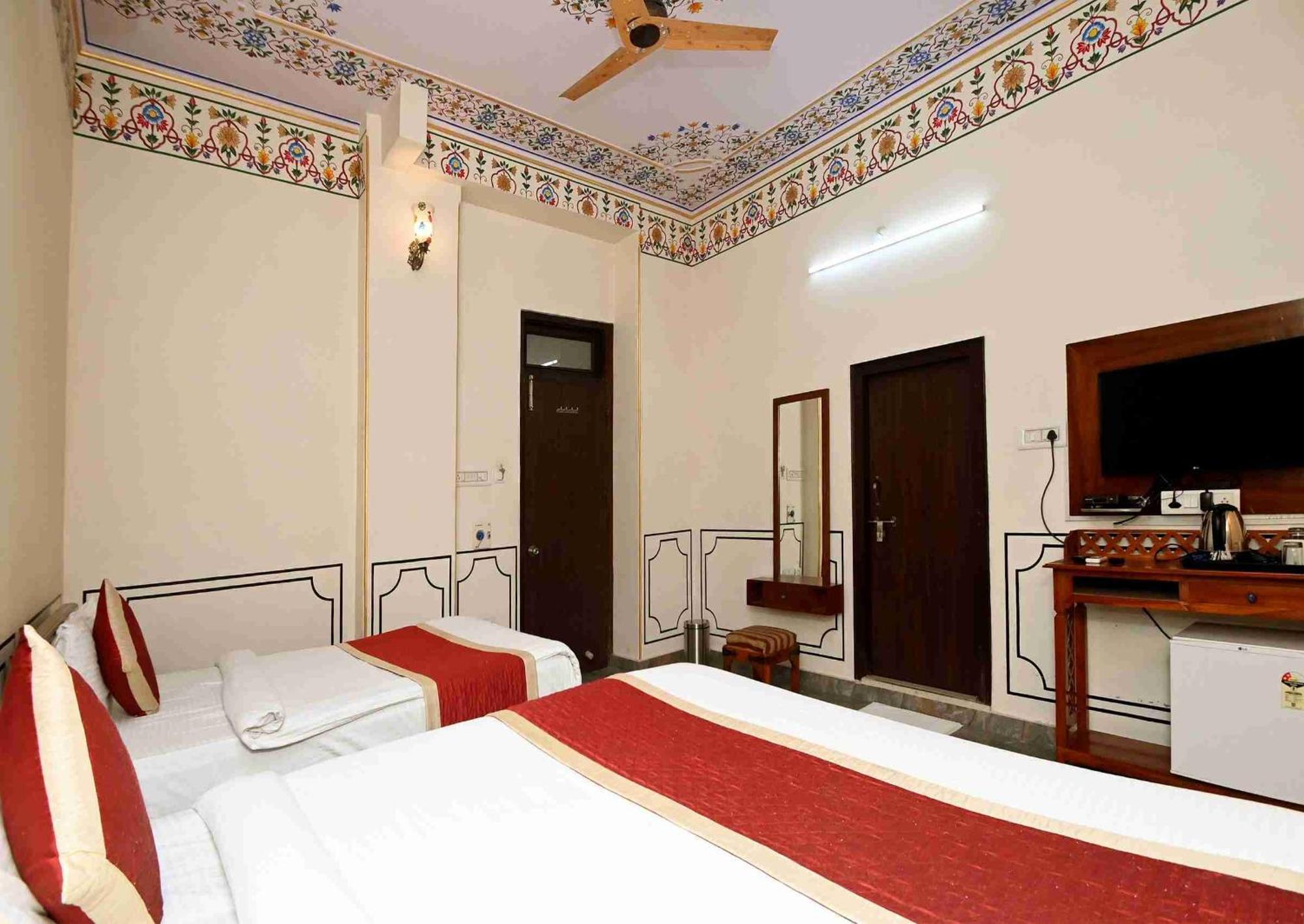 Virasat Mahal Heritage Hotel-Jaipur City Center Екстер'єр фото
