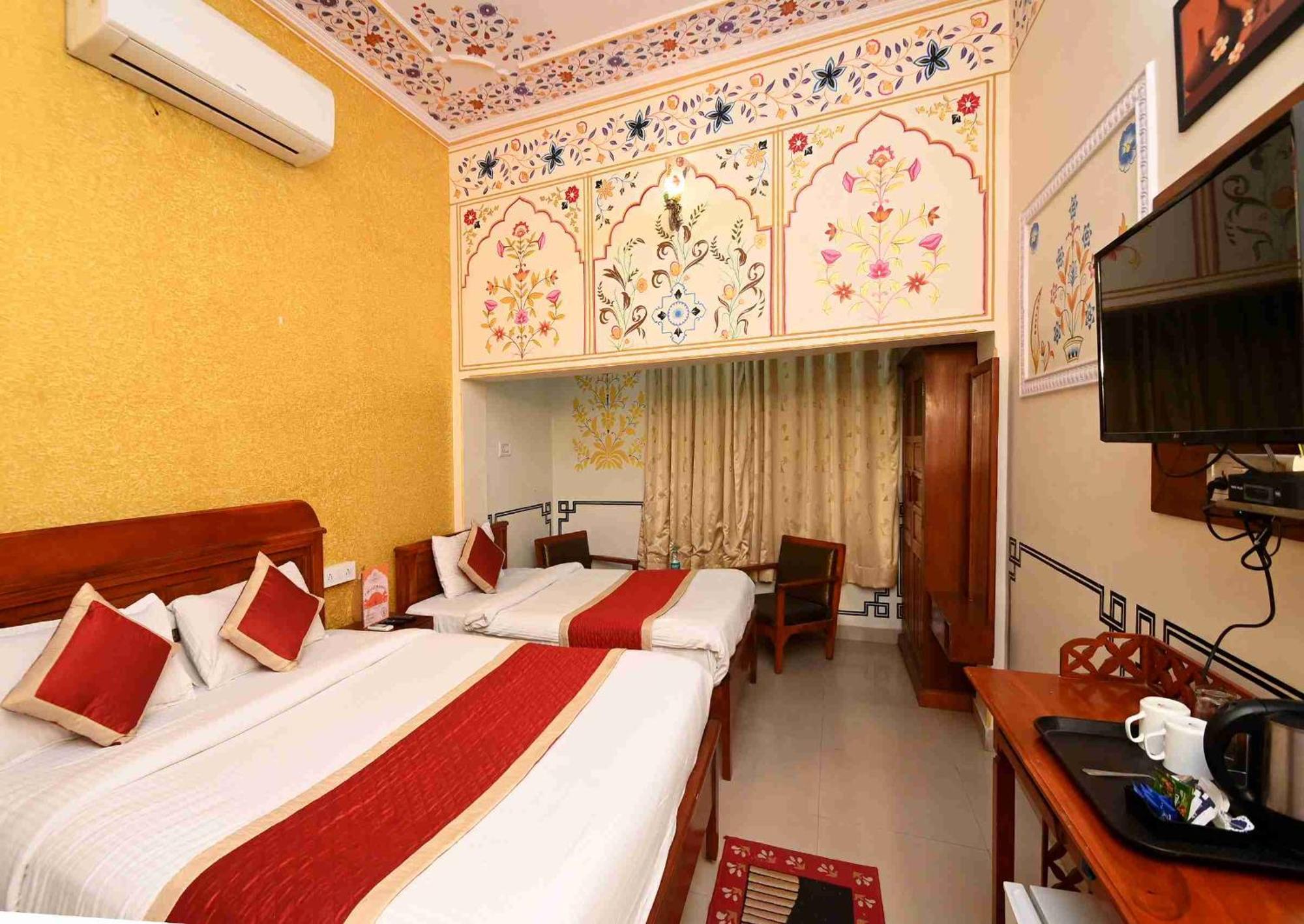 Virasat Mahal Heritage Hotel-Jaipur City Center Екстер'єр фото
